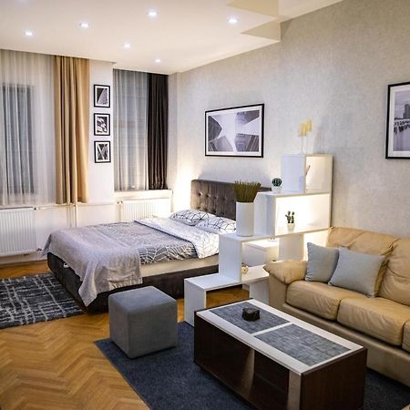 Cubic Central Lux Ni Exteriér fotografie