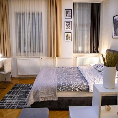 Cubic Central Lux Ni Exteriér fotografie