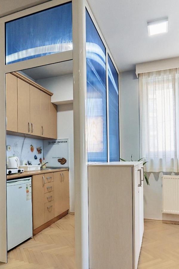Cubic Central Lux Ni Exteriér fotografie